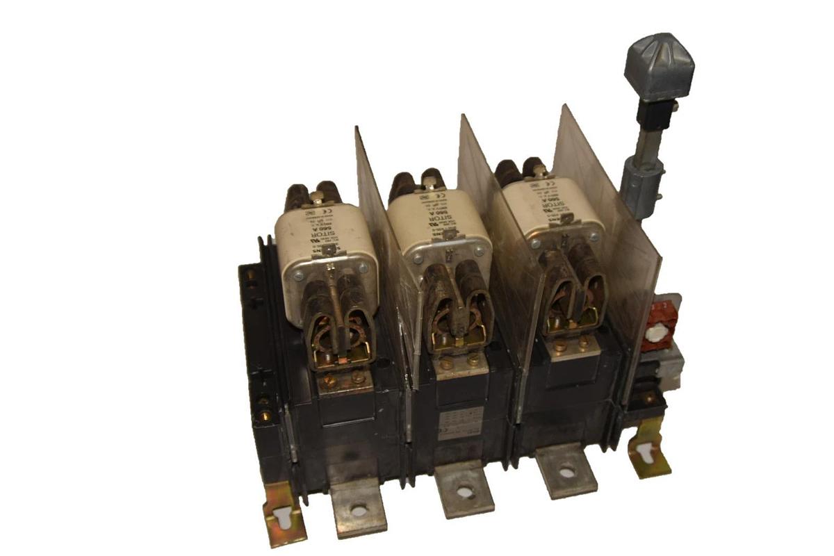 Used SIEMENS 630 Amp Switch Fusible Disconnect with fuse 3KL6130-1AB0  3KL61 30 1AB0