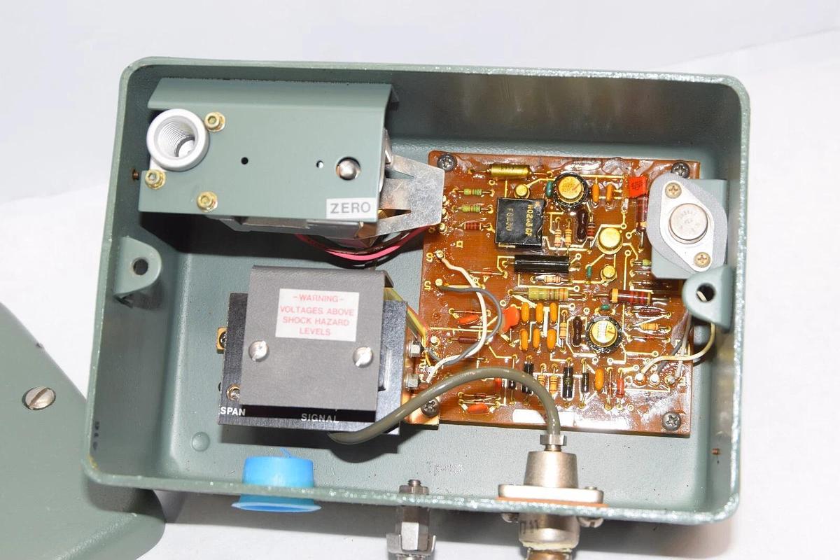 (NEW) FOXBORO E92-FFN2I 24-50Vdc 3-15pi 4-20Ma Air To Current Converter