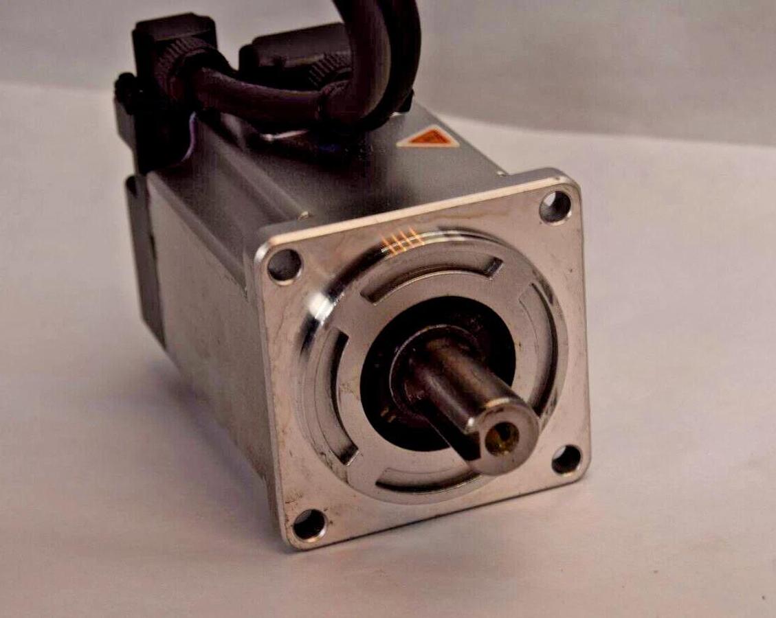 Used HCFA Servo Motor SV-X2MH040A-N2LA 40402190222000000000 400w 400 W  220-240v 2.1a