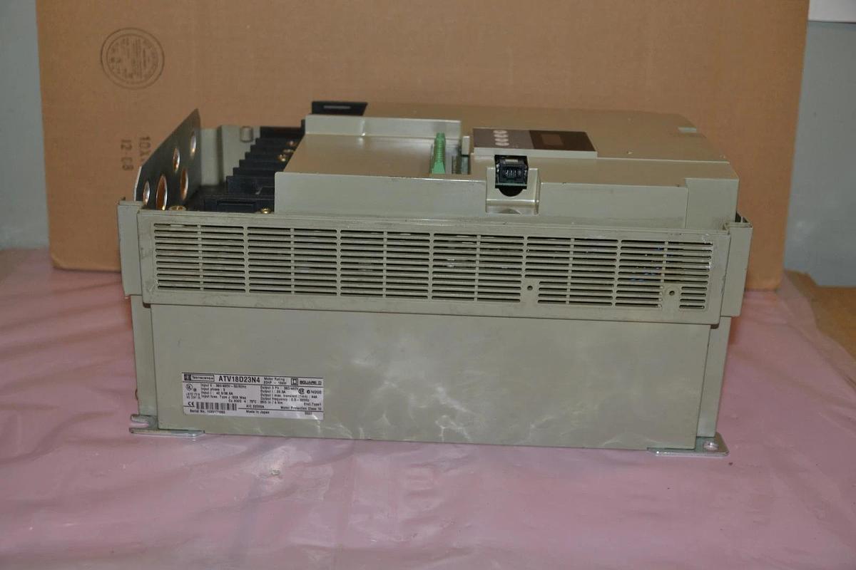 Used TELEMECANIQUE SQUARE D DRIVE ATV18D23N4 20 HP 15 KW 3 PH 460 V 60 A