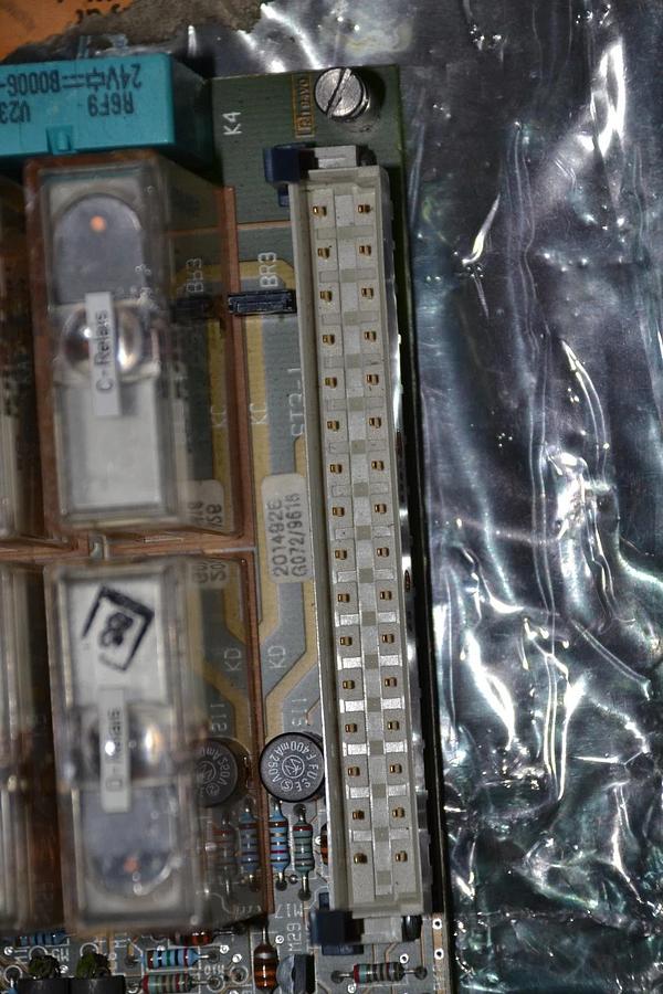 Used SICK OPTIC ELECTRONIC RELAY PC Circuit Board Card 2014926