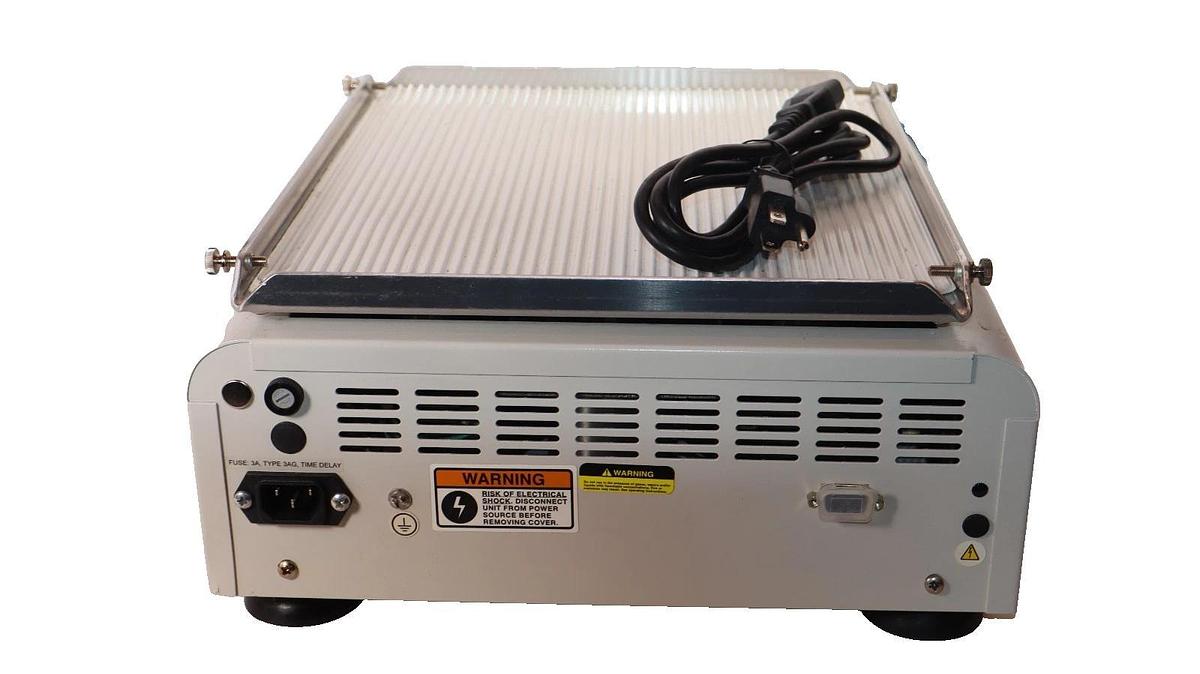 Used THERMO SCIENTIFIC MAXQ 2000 CO2 RESISTANT DIGITAL SHAKER SHKE2000CO2