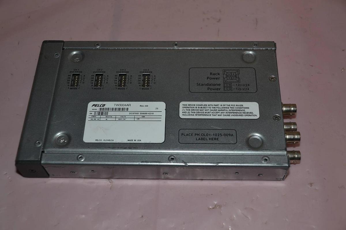 Used PELCO TW3004AR 50/60 Hz 10W 4 CHANNEL ACTIVE UTP RECEIVER