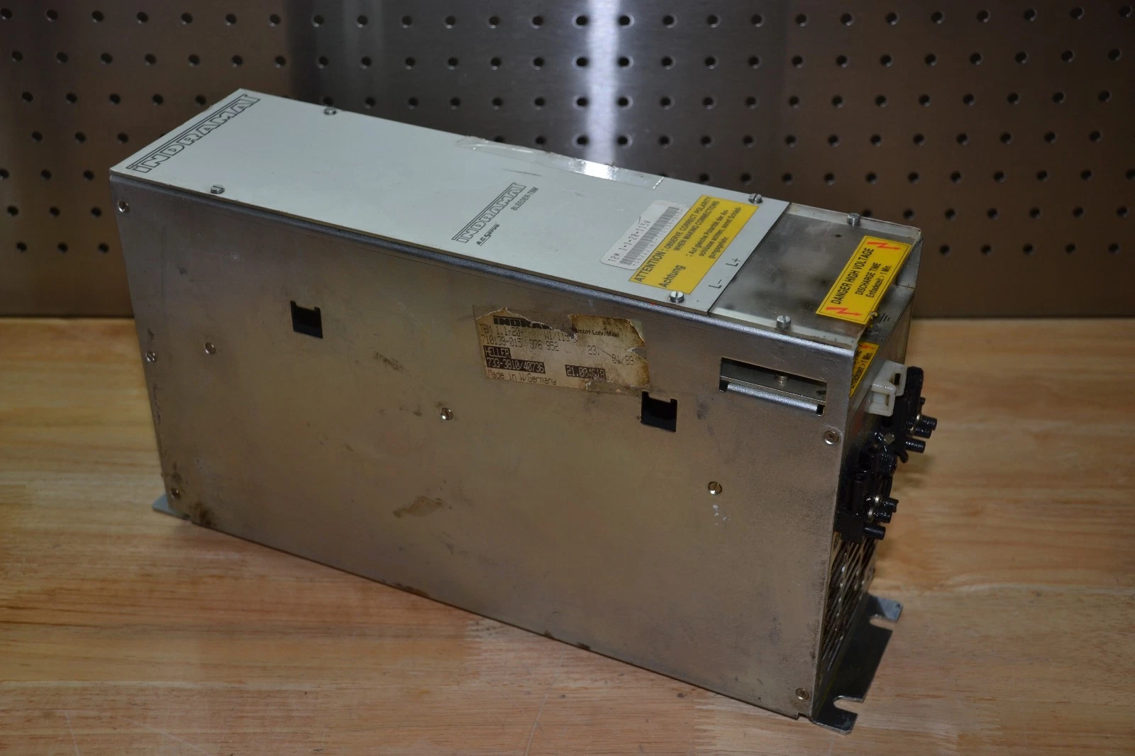 Used INDRAMAT TBM 1.1-20-W1/115V AC SERVO BLEEDER