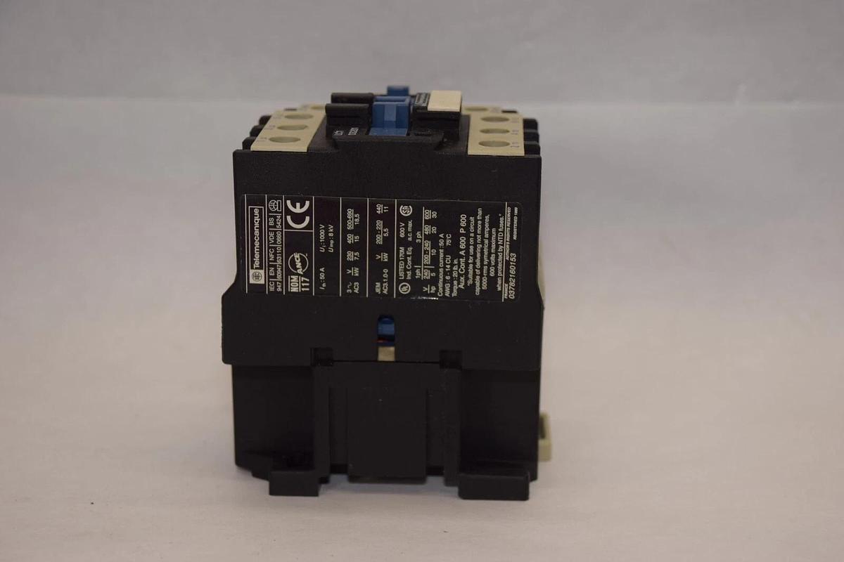 Used TELEMECANIQUE LC1 D3201 Contactor 110V Coil