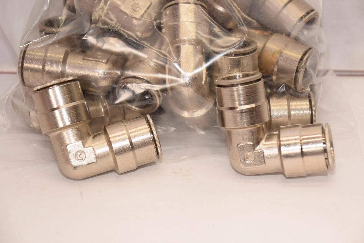 (NEW - Lot of 14) Stainless Push-to-Connect 1/2" 90 Degree Elbow Fitting