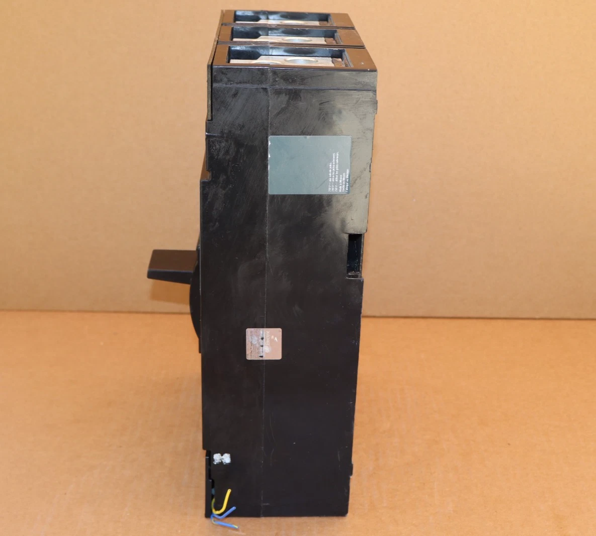 Square D Ciruit Breaker 1000A MHL3610001386 1000 Amp, SHUNT AUX MH 1000 A REFURB