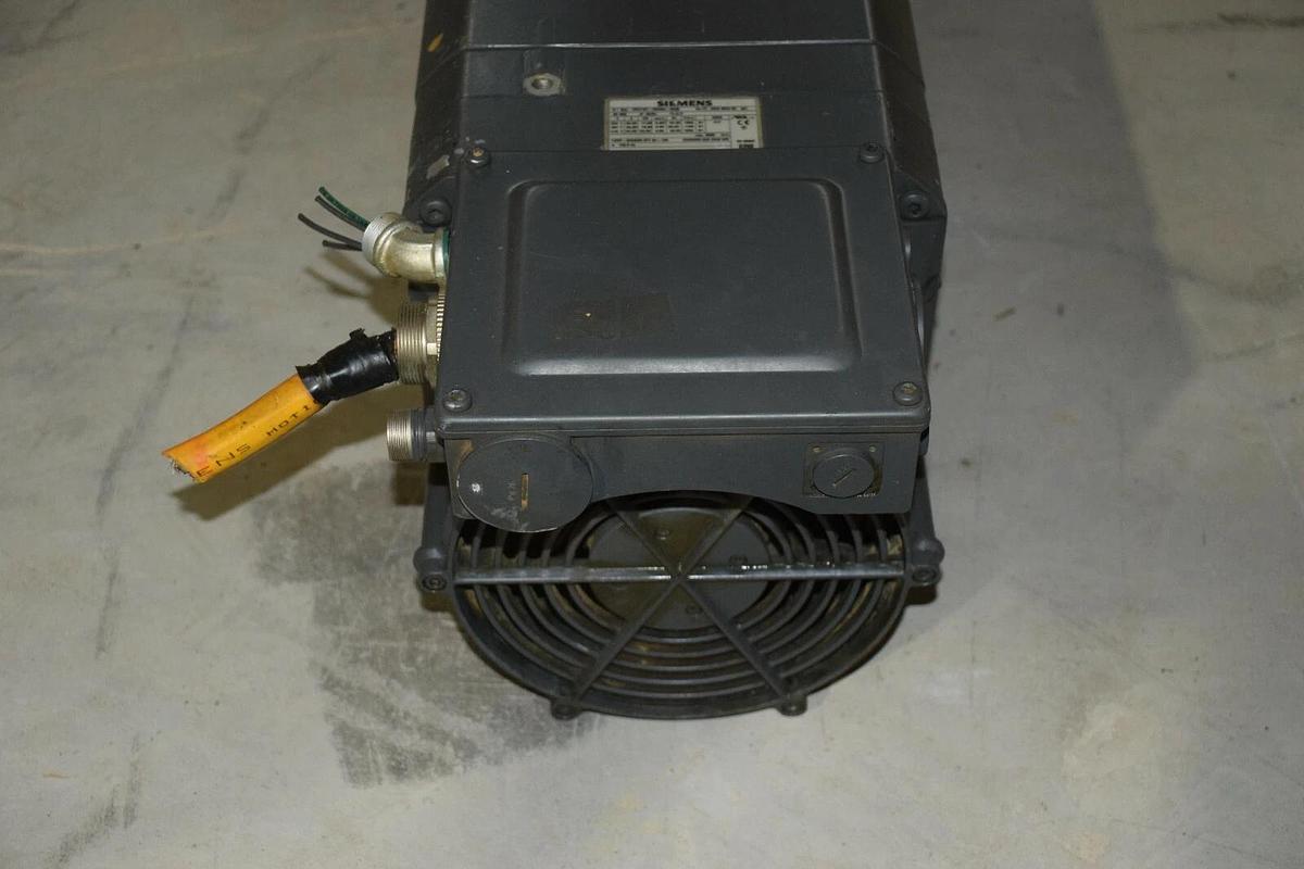 Used Siemens 1150 RPM Induction Motor 1PH7137-2MD03-0DD5 162.3NM 1PH71372MD030DD5