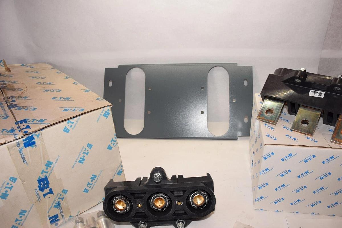 (New) EATON PAD3LD , 68D9102G08 Series C , L Frame 3 Pole Plug In Block