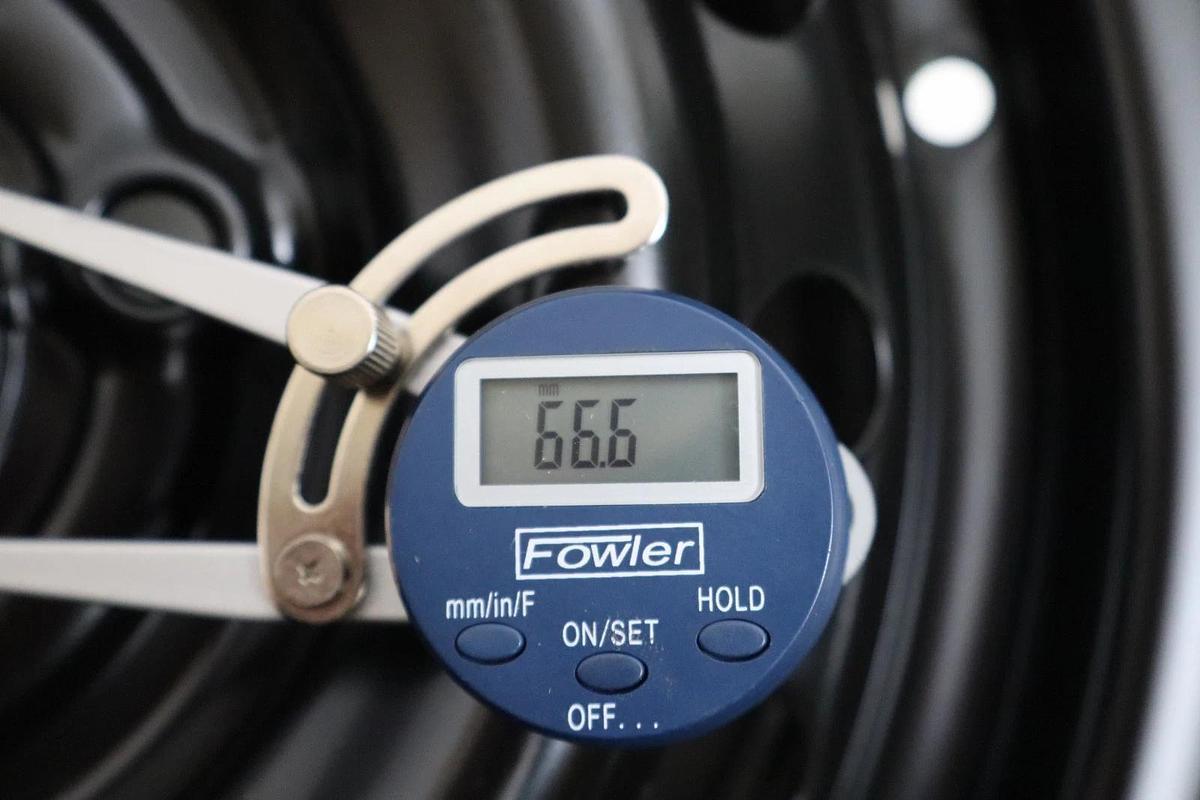 Dorman 939-135 , 4" x 4.5" , 2-5/8" Steel Wheel Black 07-12 Nissan (New)