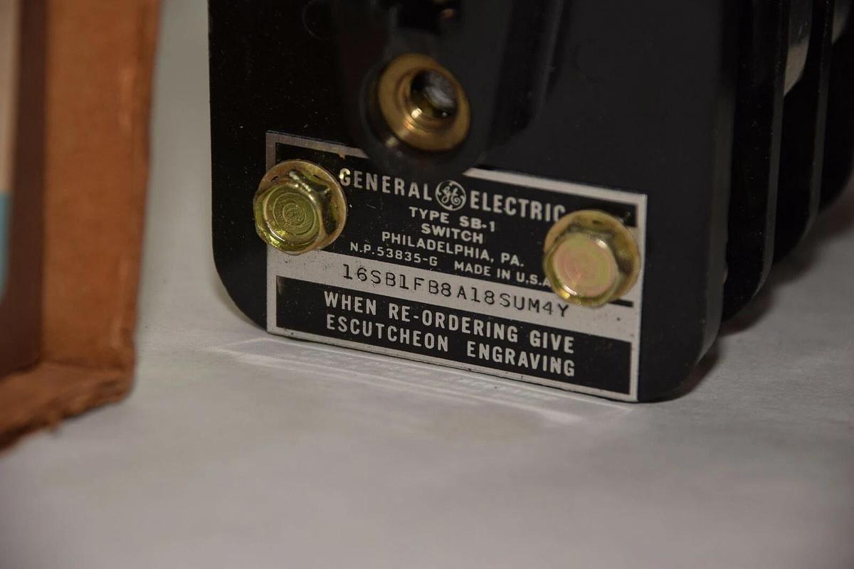 GE General Electric 1 Aux Control Switch 16SB1FB8A18SUM4Y NEW