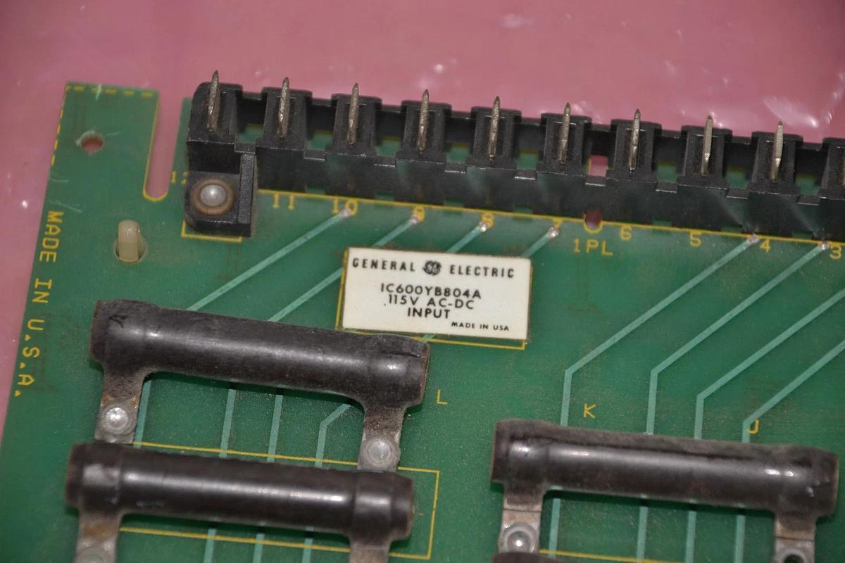 Used GENERAL ELECTRIC CIRCUIT BOARD CARD IC600YB804A 115V AC-DC INPUT 44B712834-002/5