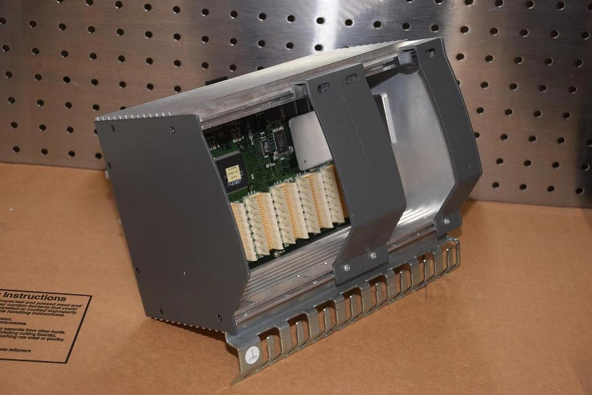 Used ABB FREELANCE 2000 FIELDCONTROLLER MINBOARD P 37261-4-0369528 3726140369528