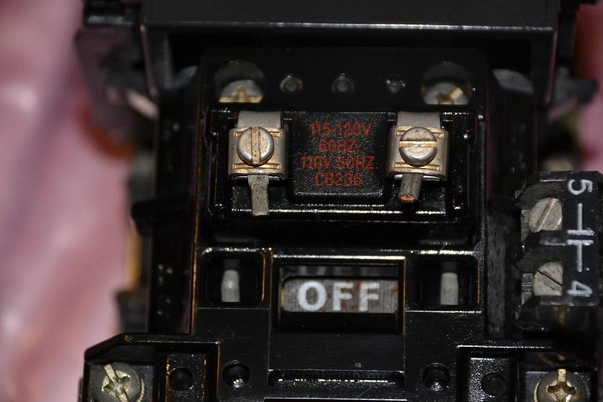 Used ALLEN BRADLEY CONTACTOR 500-BOD93-X4 500BOD93X4 500 BOD93 X4 120V 120 V CB263