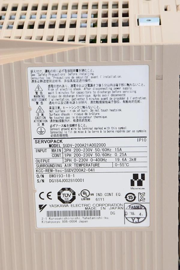 (NEW) YASKAWA SGDV-200A21A 3.0KW 200V Servo Pack Sigma 5 Amplifier Drive