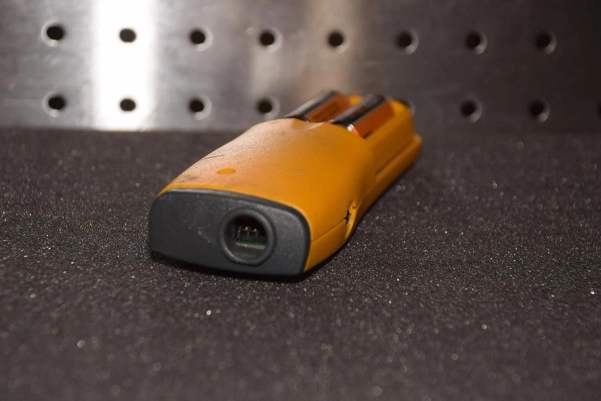 Used GE Hygro Hawk Protimeter Moisture Meter  AS-IS