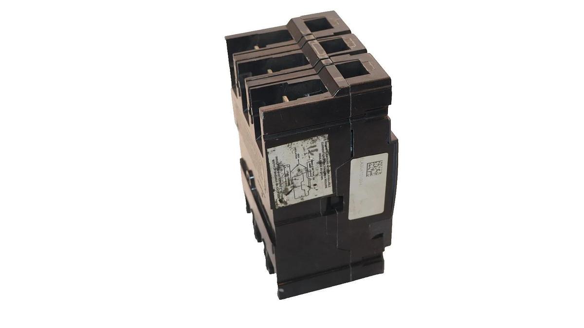 Used GE 100A 100 Amp Spectra Circuit Breaker 600V 3-Pole SELA36AT0100 W/O Plug