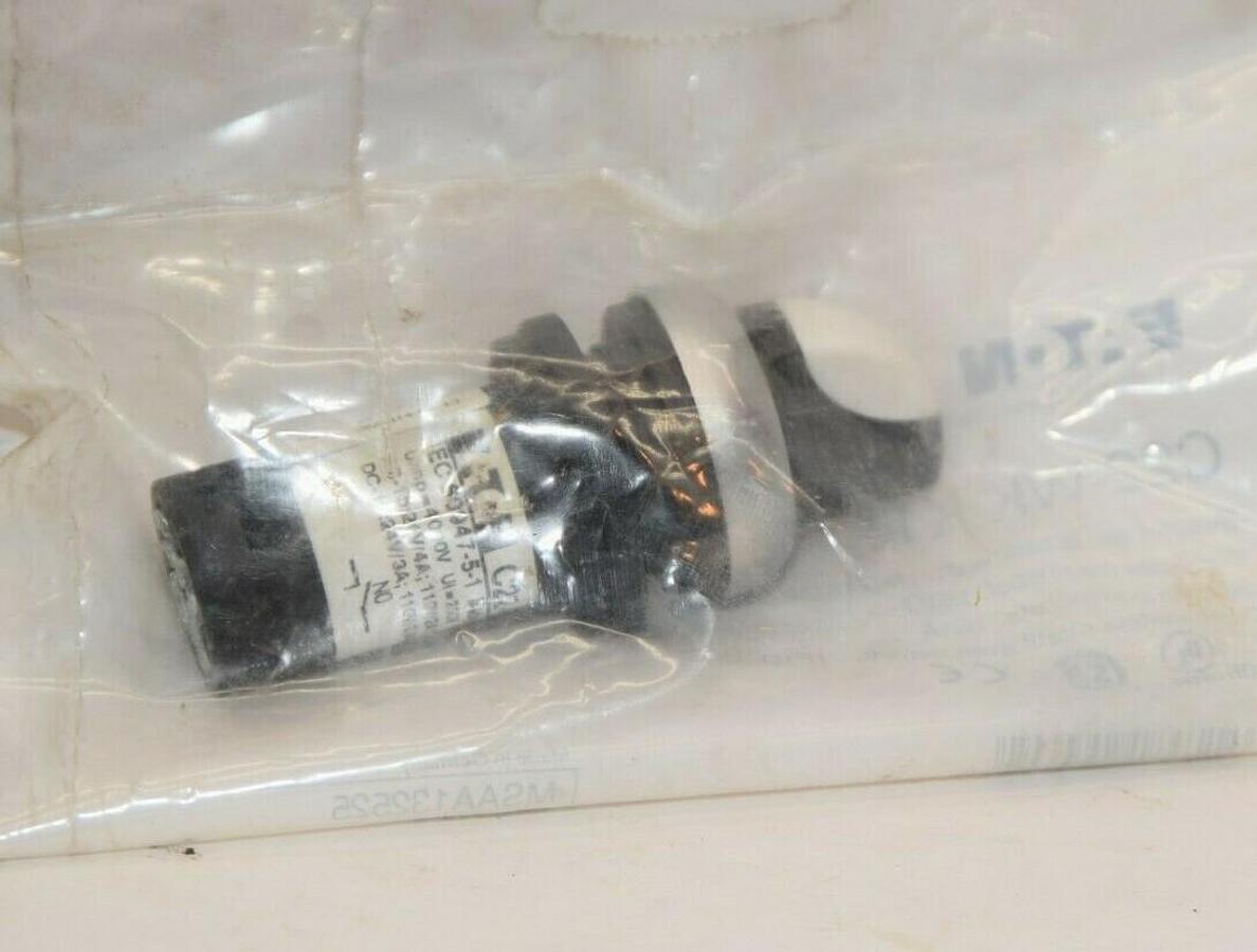 (NEW) EATON CUTLER HAMMER C22-WK-K11 C22WKK11 2 Position Selector Switch