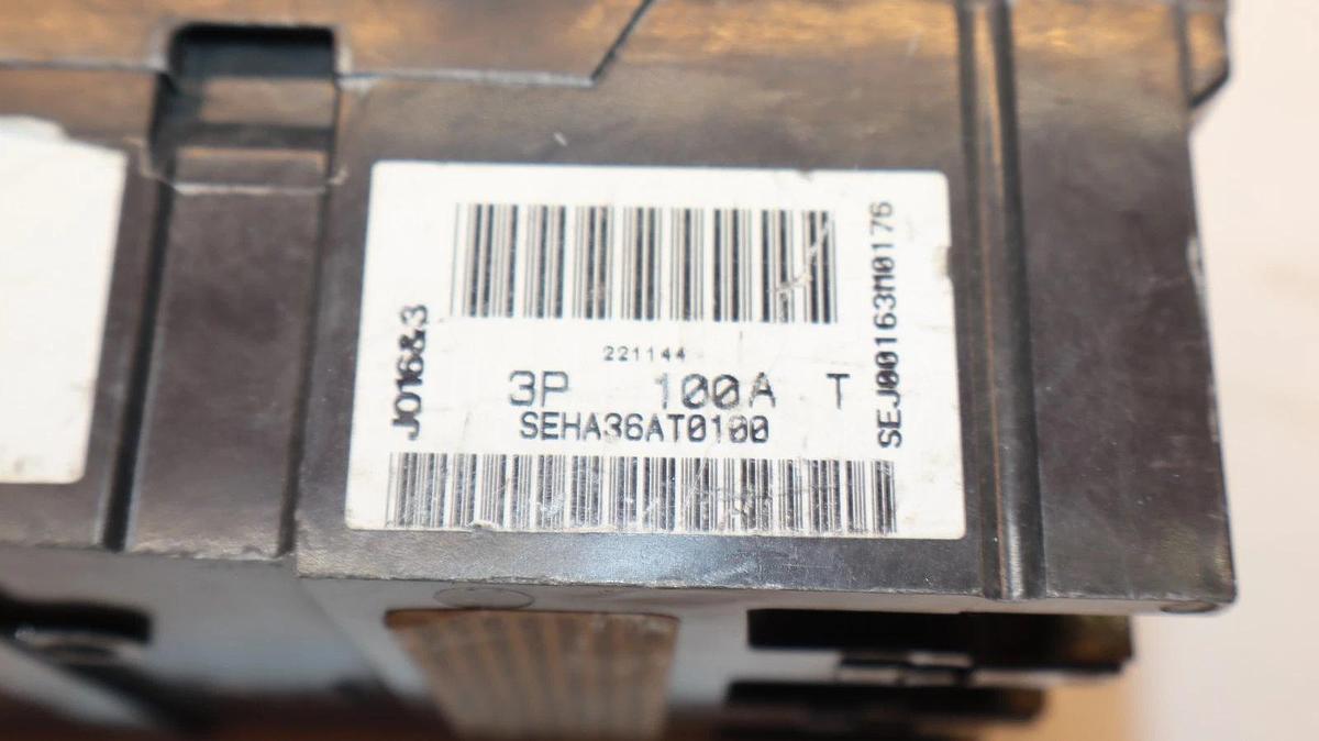 Used GE 100A 100 Amp Spectra Circuit Breaker 600V 3-Pole SELA36AT0100 W/O Plug