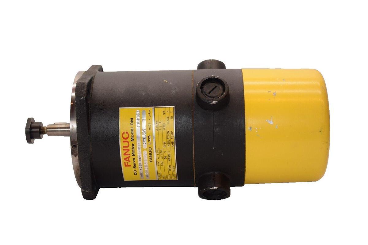 Used Fanuc DC Servo Motor OM A06B-0641-B011  A06B0641B011 2000M 2000rpm
