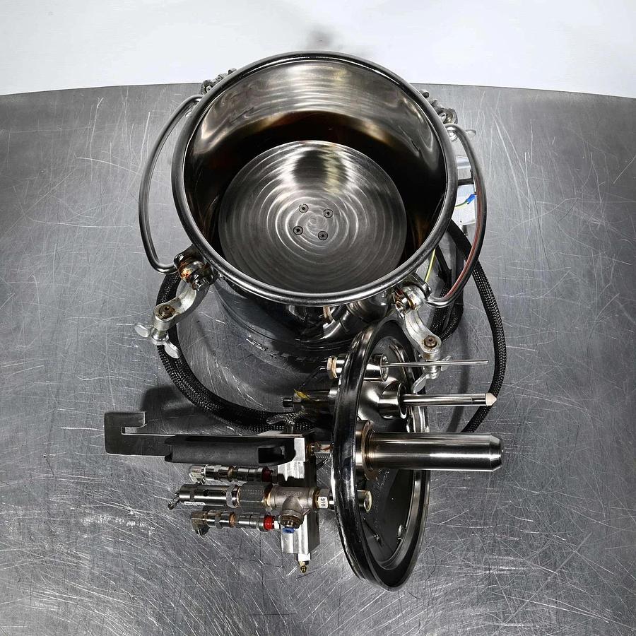 Used Binks 0910-4031 SS 2.8 Gal Steel Pressure Tank w/ Gast air Agitation