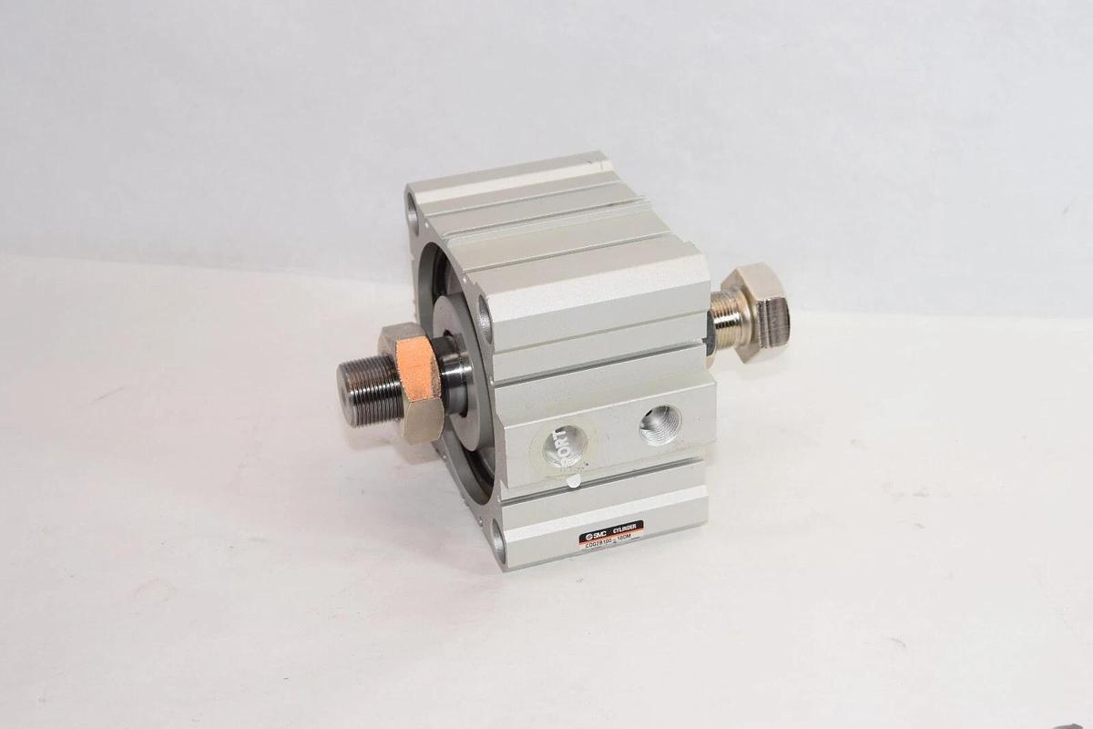 (NEW) SMC CDQ2B100-10DM-XC9 1.0MPa 145psi Compact Cylinder