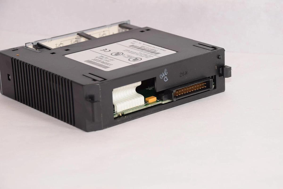 Used GE FANUC Input Module IC693ALG222C 16pt Voltage Input Analog Module