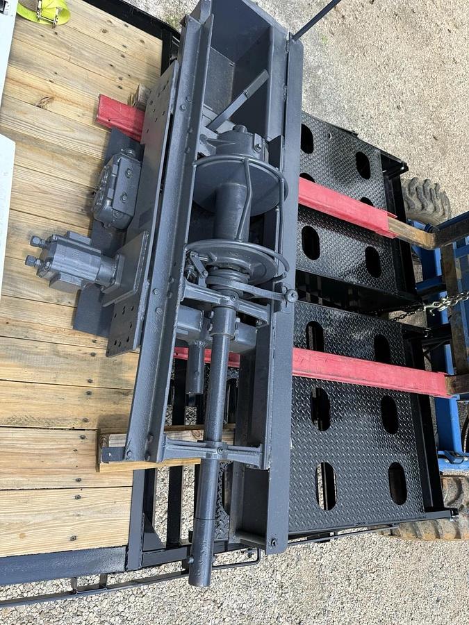 Refurbished Braden Winch mgu5-12F EB L 6910976  Low Mount Worm Gear Recovery Winch MGU5-12F