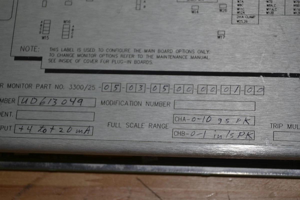 Used Bently Nevada 3300 Dual Accelerometer  3300/25   3300/25-05-03-05-00-00-01-00