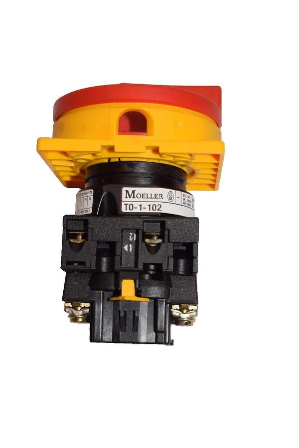 Used Moeller T0-1-102 , T01102 01 Amp 600Vac Red Main Power Switch