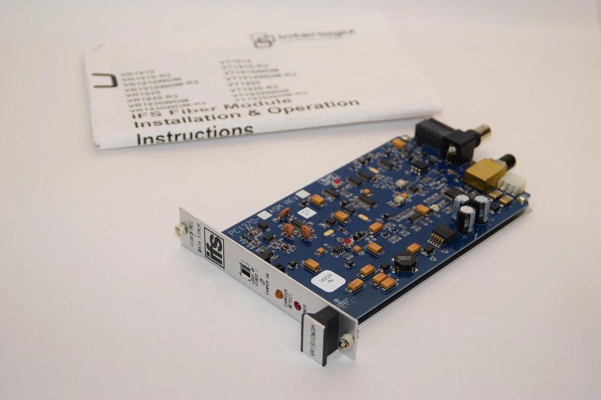 IFS Video Receiver + Data Transmitter Video Rec + Data Xtmcr VR1910WDM (NEW)