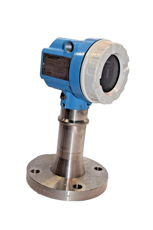 Used ENDRESS + HAUSER MicroPilot M FMR245 FMR245-A4ALKAA4A FMR245A4ALKAA4A 230psi