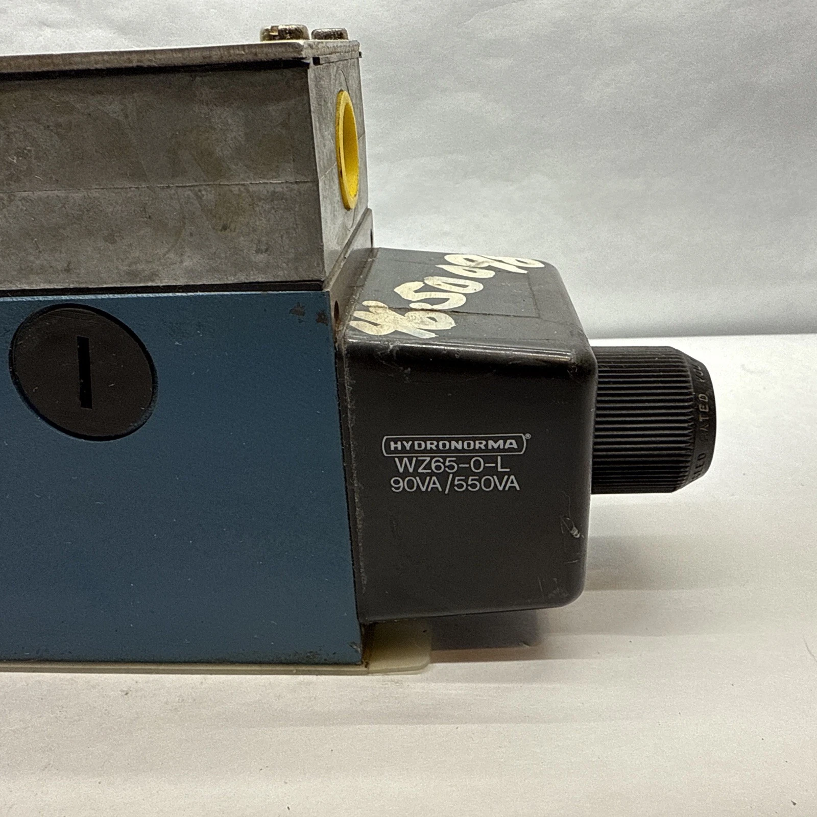 (New) MANNESMANN REXROTH 4WE 10 E32/CW110N9DA 4WE10E32CW110N9DA N15