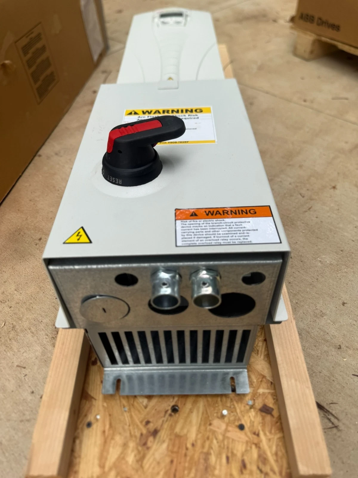 ABB Drive ACH580-PCR-044A-4+B056 3ph 480v ACH580PCR044A (NEW take out)