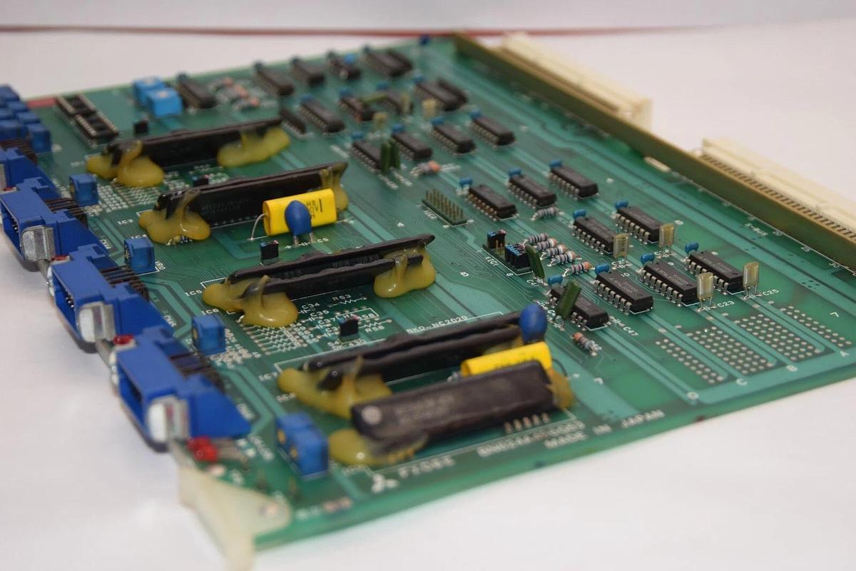 Used MITSUBISHI FX06E BN624A496G53 Circuit Board