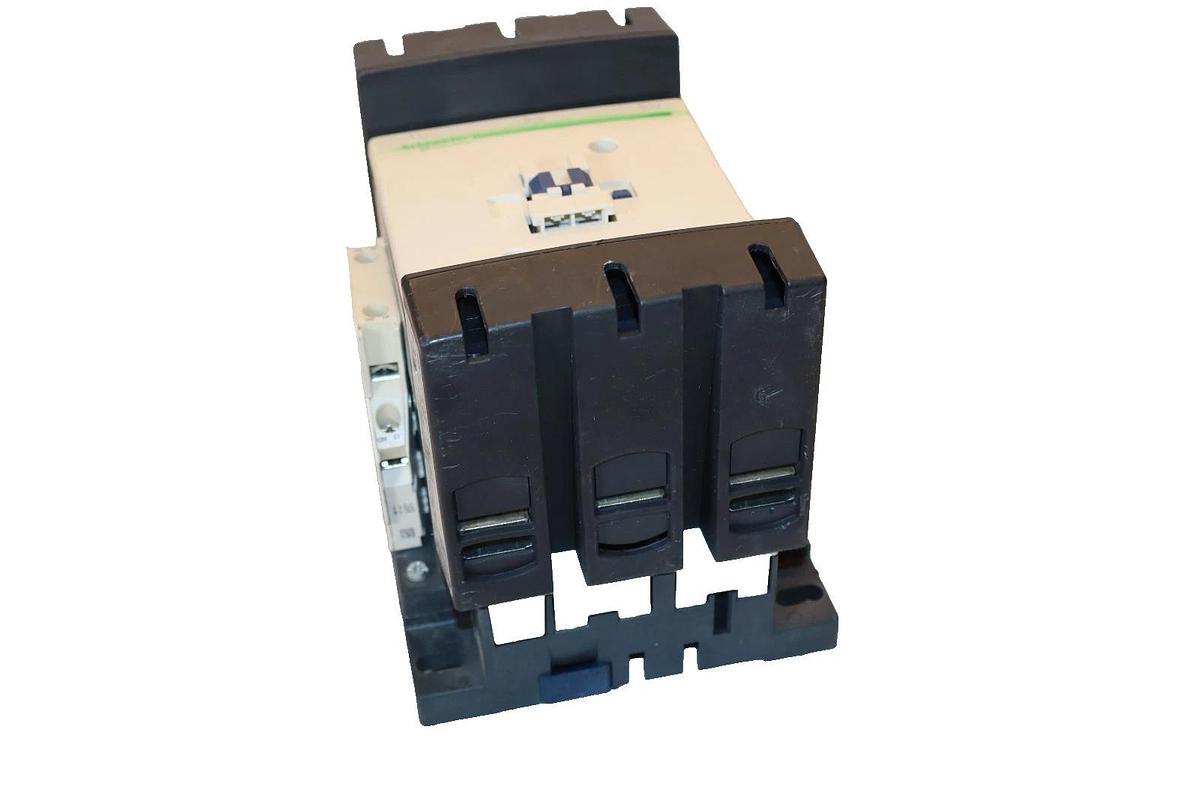 Schneider Contactor LC1D115 1000V 120V coil 250A 3ph (New)