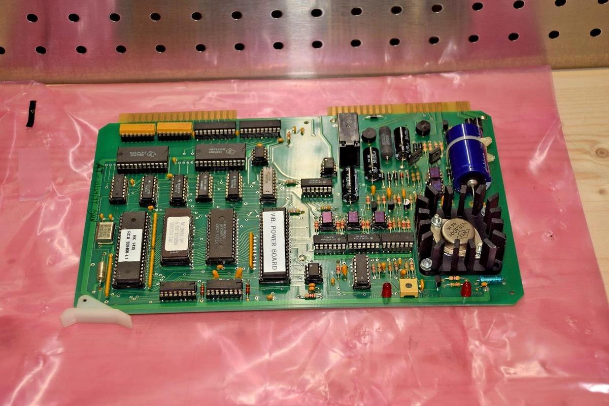 Used EARNHARDT LEIMER RK1435 RK 1435 RC# 308460-L1 RAPPER POWER BOARD