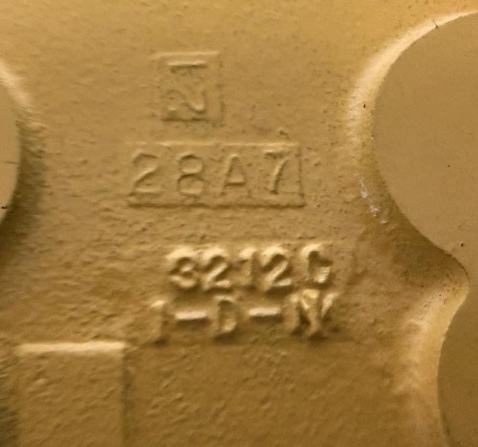 Used Altec Husco 28A7 3212C Vermeer Hydraulic Valve 2 Spool Valve block  3212C 1-D-M