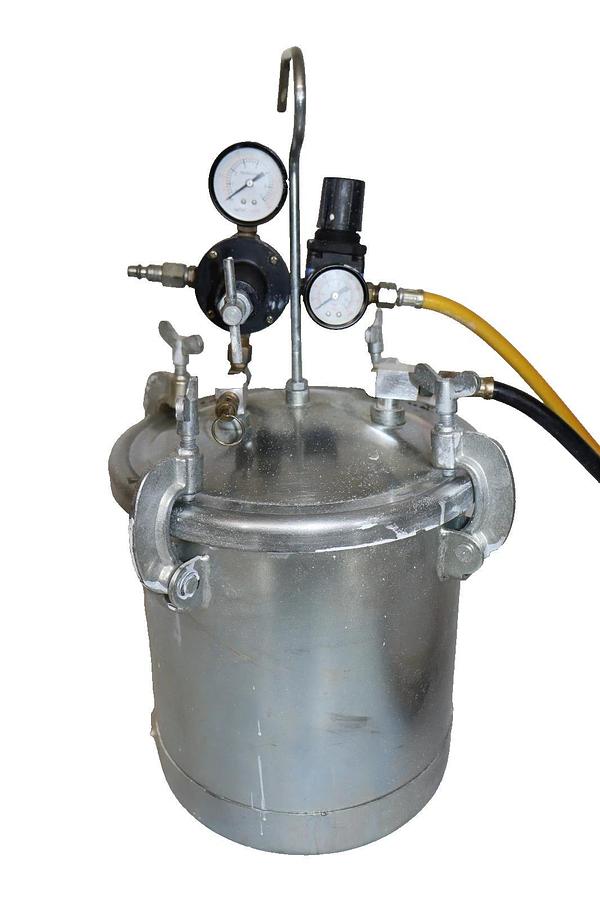 Used No Name 2.5 Gallon Stainless Pressure Paint Pot