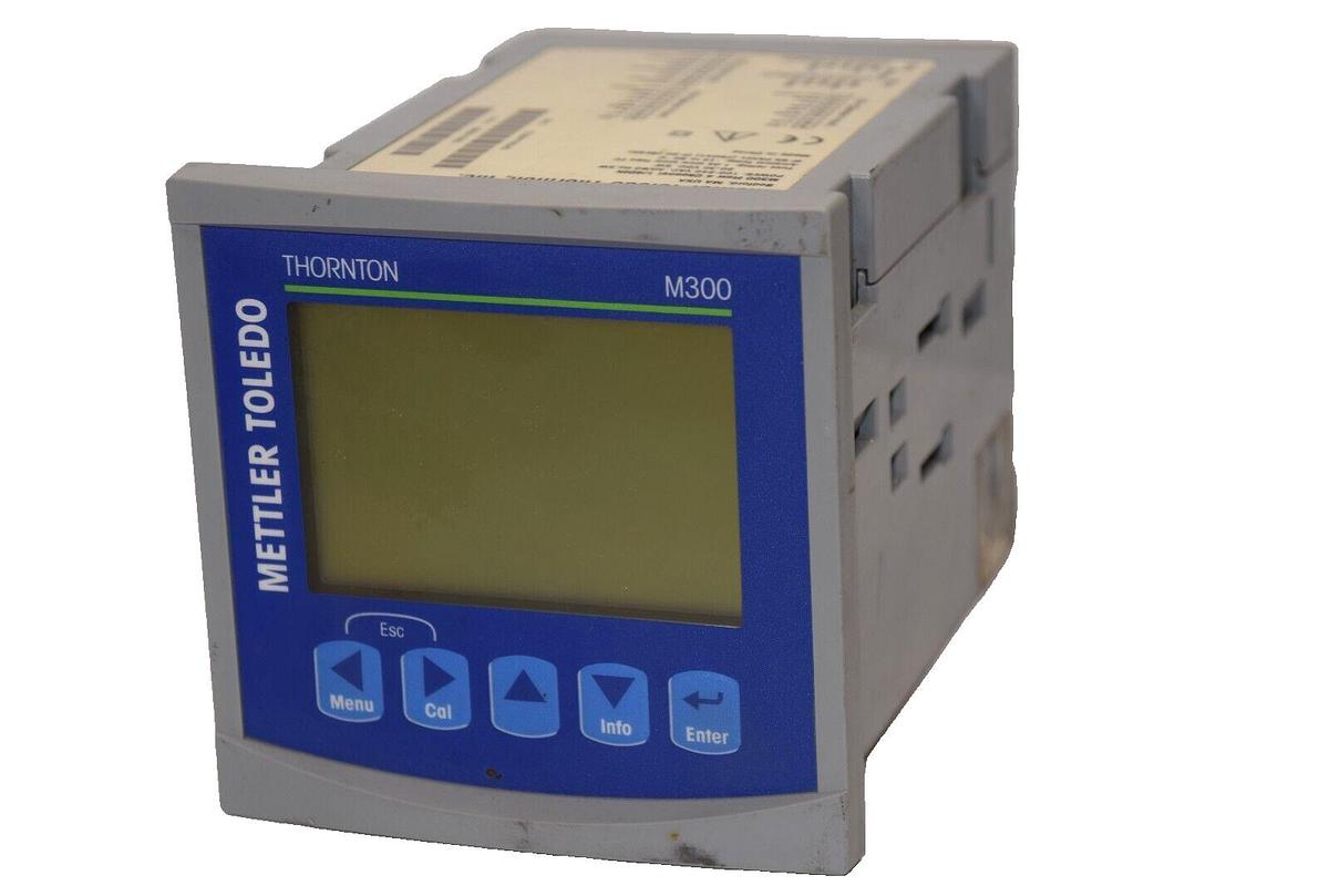 Used METTLER-TOLEDO M300 Flow 4 Channel 1/4DIN 100-240Vac 5W Transmitter