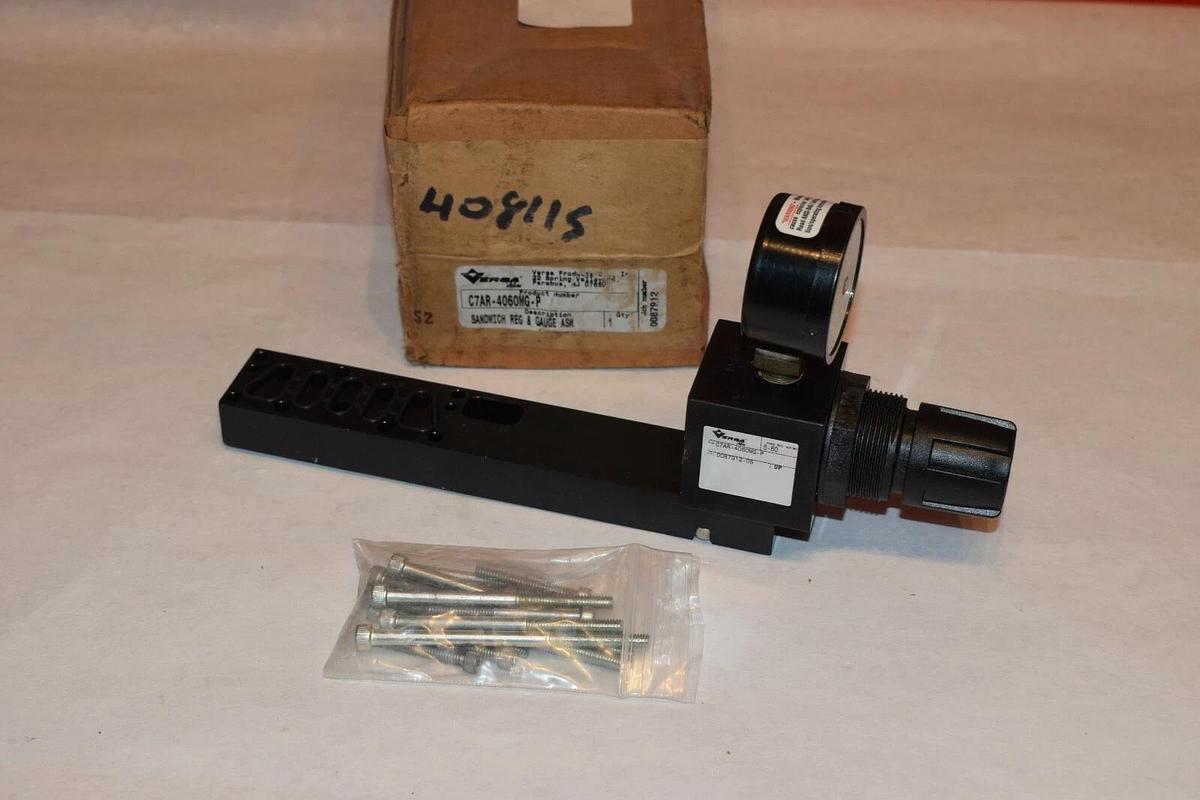 NEW VERSA C7AR-5060MG-P 0128204-02 SANDWICH PNEUMATIC REGULATOR & GAUGE