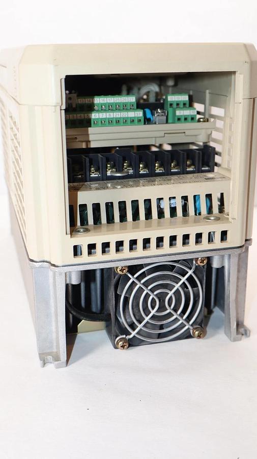 Used YASKAWA CIMR-K5R23P7 Varispeed 616G5 200V 3.7kW 3PH AC Drive