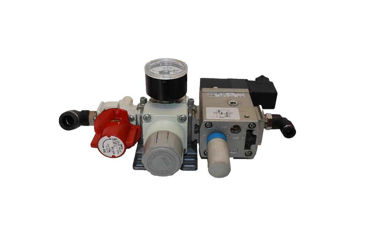 Used SMC AV2000-N02-5DZ Soft Start Valve , AW20-F02CG-A Regulator Valve Assembly