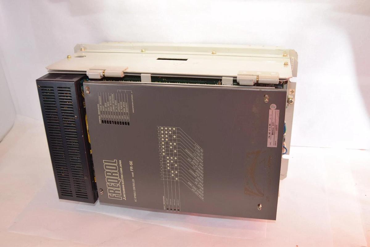 Used MITSUSBUSHI FREQROL FR-SE-2-5.5K-BN401U Spindle Controller Drive