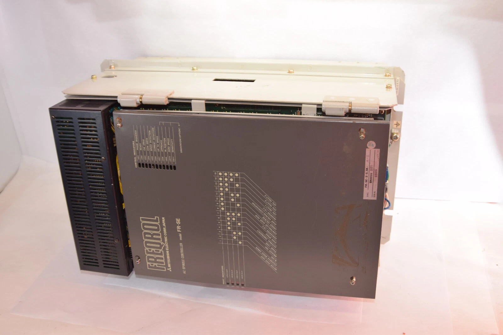 Used MITSUSBUSHI FREQROL FR-SE-2-5.5K-BN401U Spindle Controller Drive