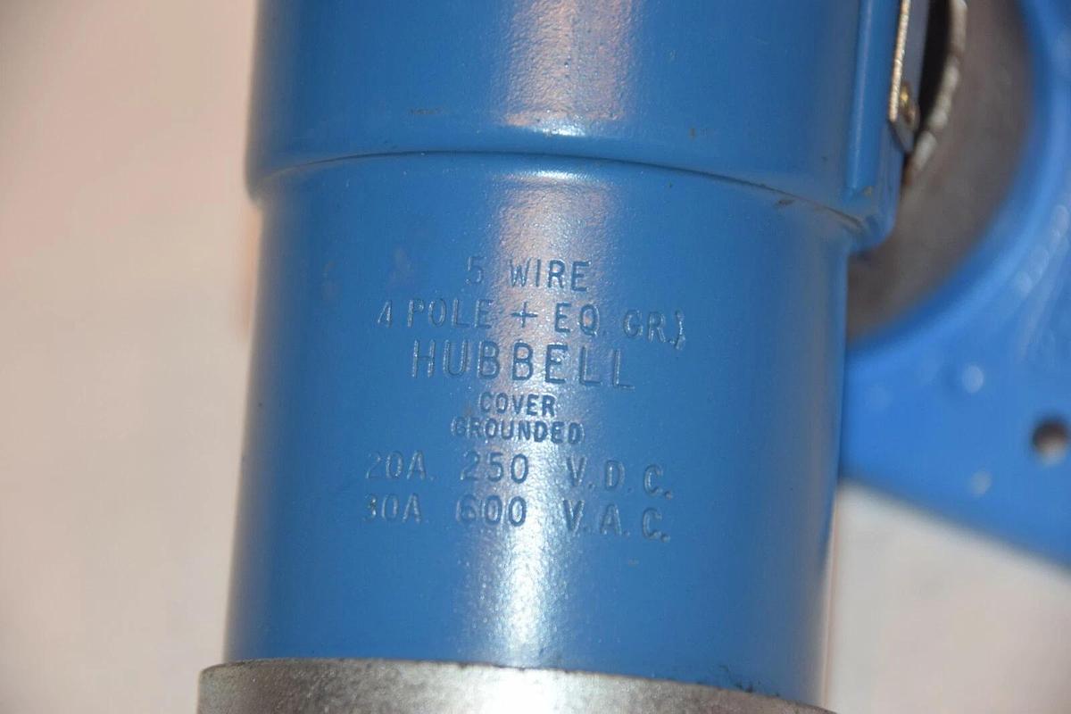 HUBBELL 5 WIRE 4 POLE + EQ GROUND 20A 250VDC MALE AND FEMALE PLUG