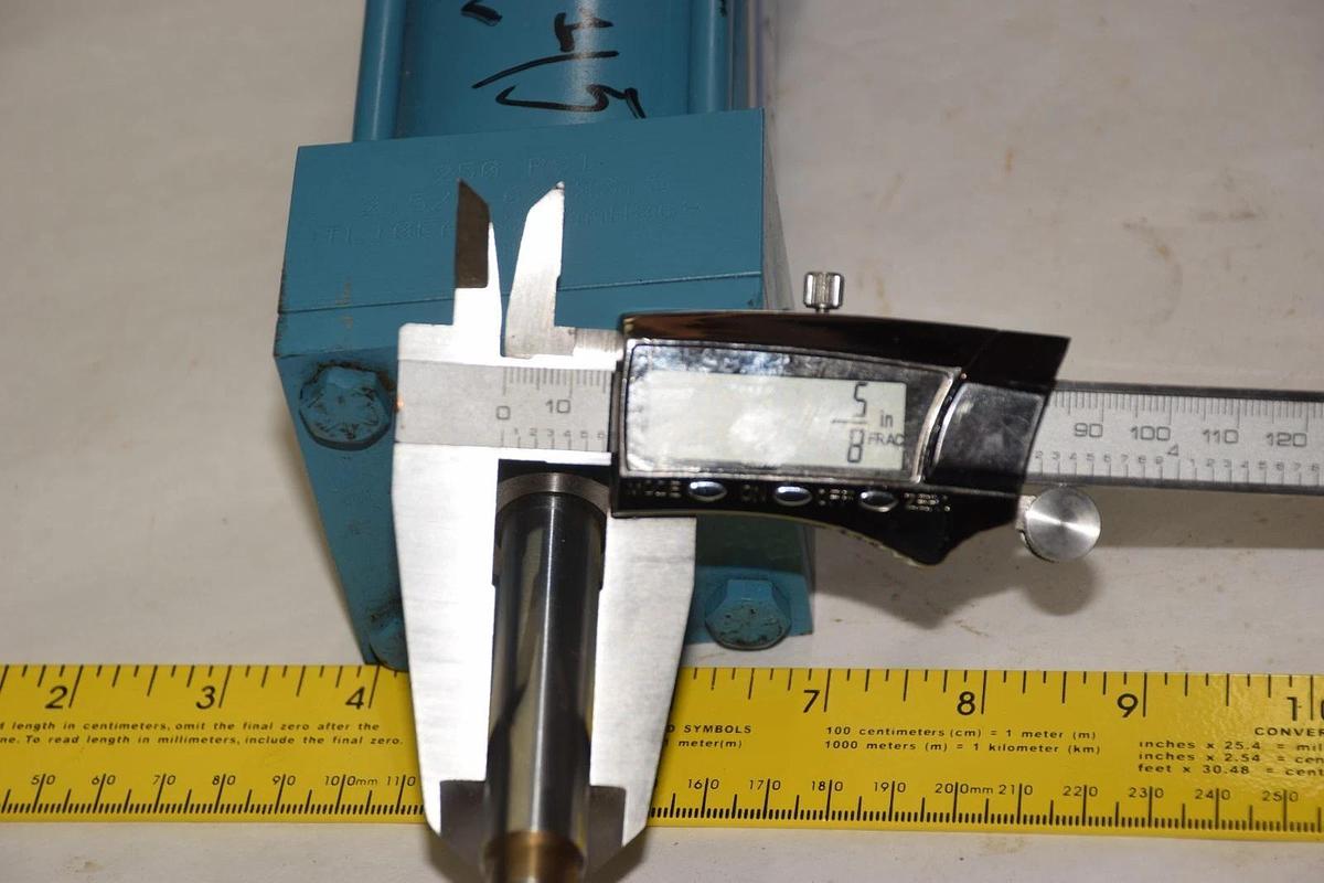 (New) VICKERS TL10EAXXXFAAH868 J057 250psi 5/8" CYLINDER