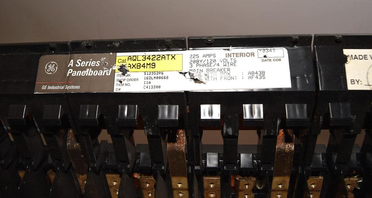 Used General Electric / GE AQL3422ATX 225Amp 3Ph Main Lug Panelboard Interior *Only*
