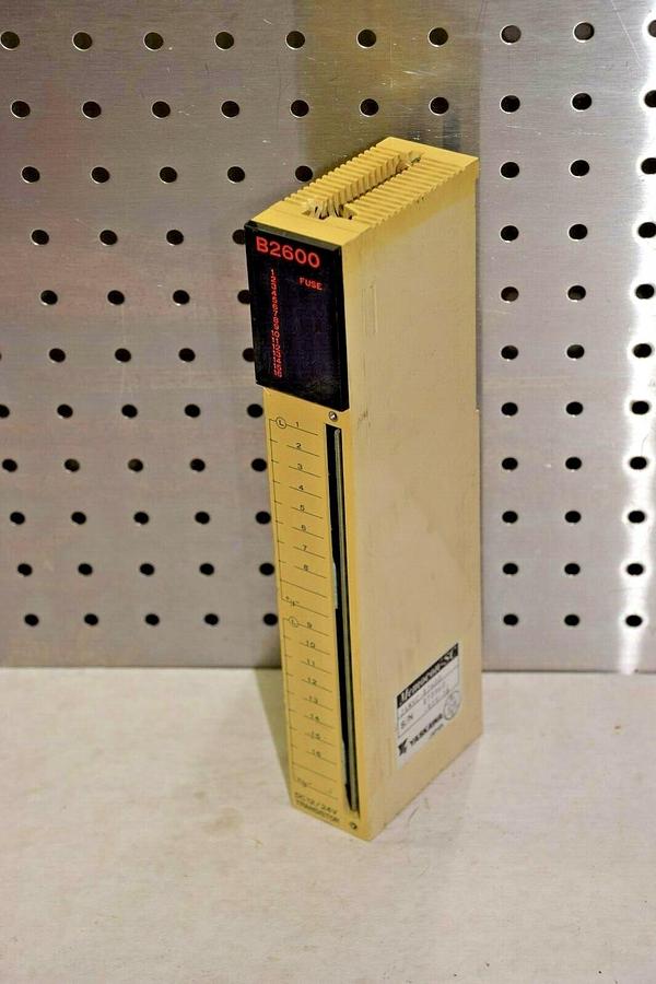 Used YASKAWA JAMSC-B2600 12-24V TRANSISTOR OUTPUT MODULE