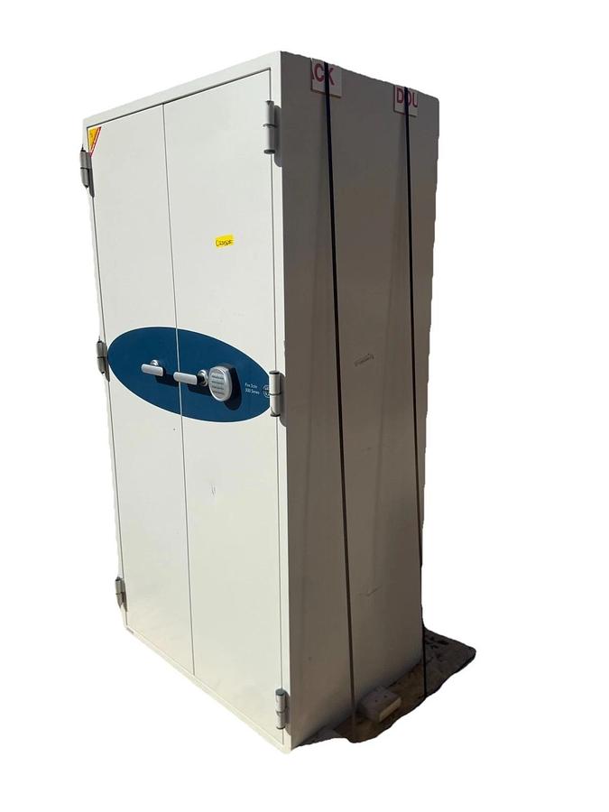 Used Phoenix 500 Data Commander Fire Media Safe 500 Series 2-Hour Fire Safe